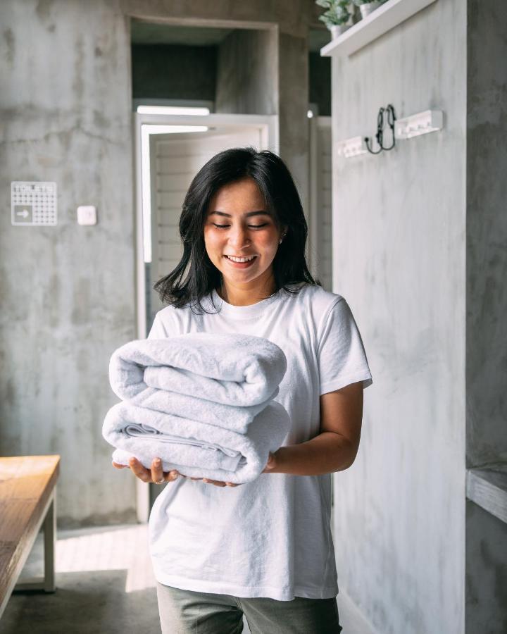 So! Boutique Hostel Malang Exterior photo